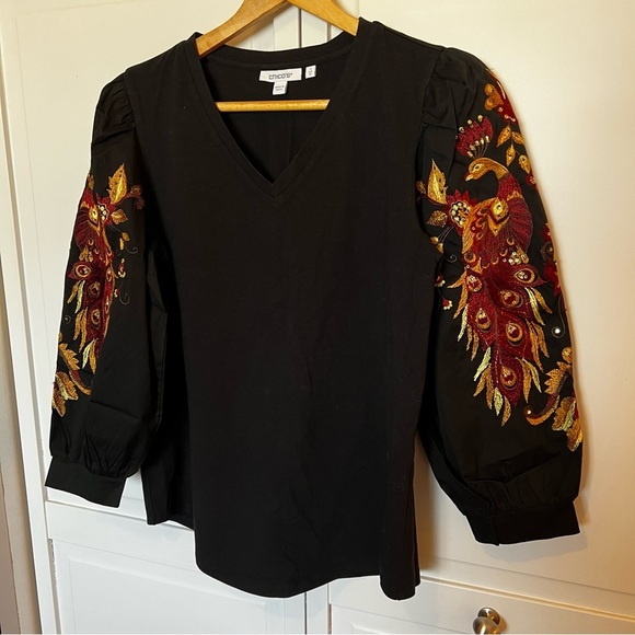 Chico’s | Women’s | Embroidered Peacock Tee | V-Neck | Cotton | Black | Medium - Picture 3 of 6